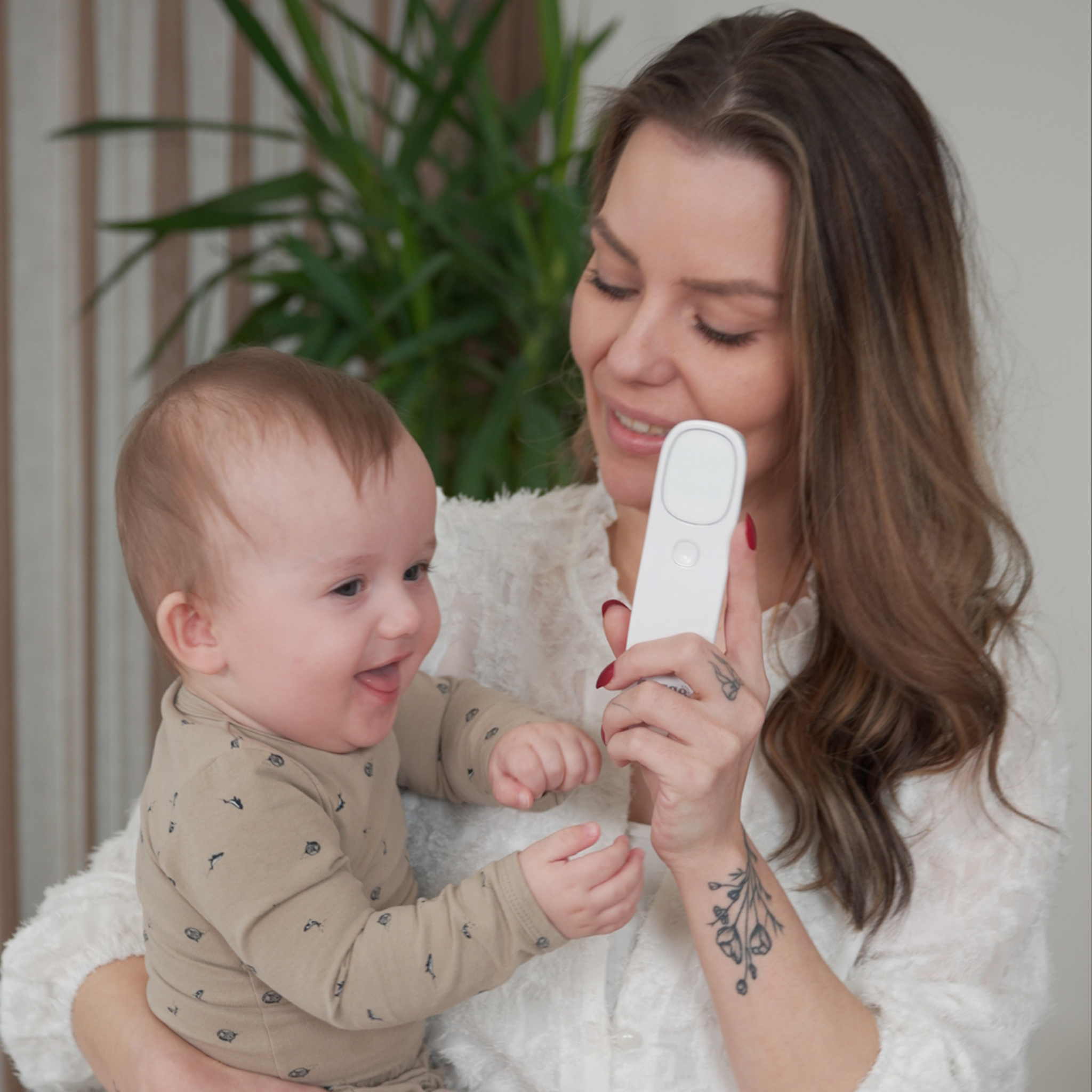 HugSense™ - Infrarødt pandetermometer